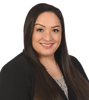 Lela Thompson bio image and link