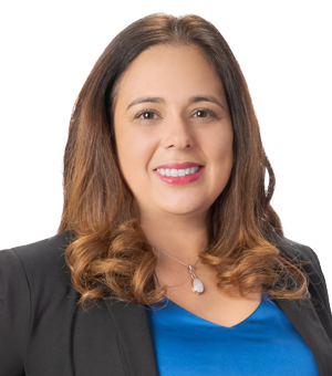 Rachel Saunders bio image and link